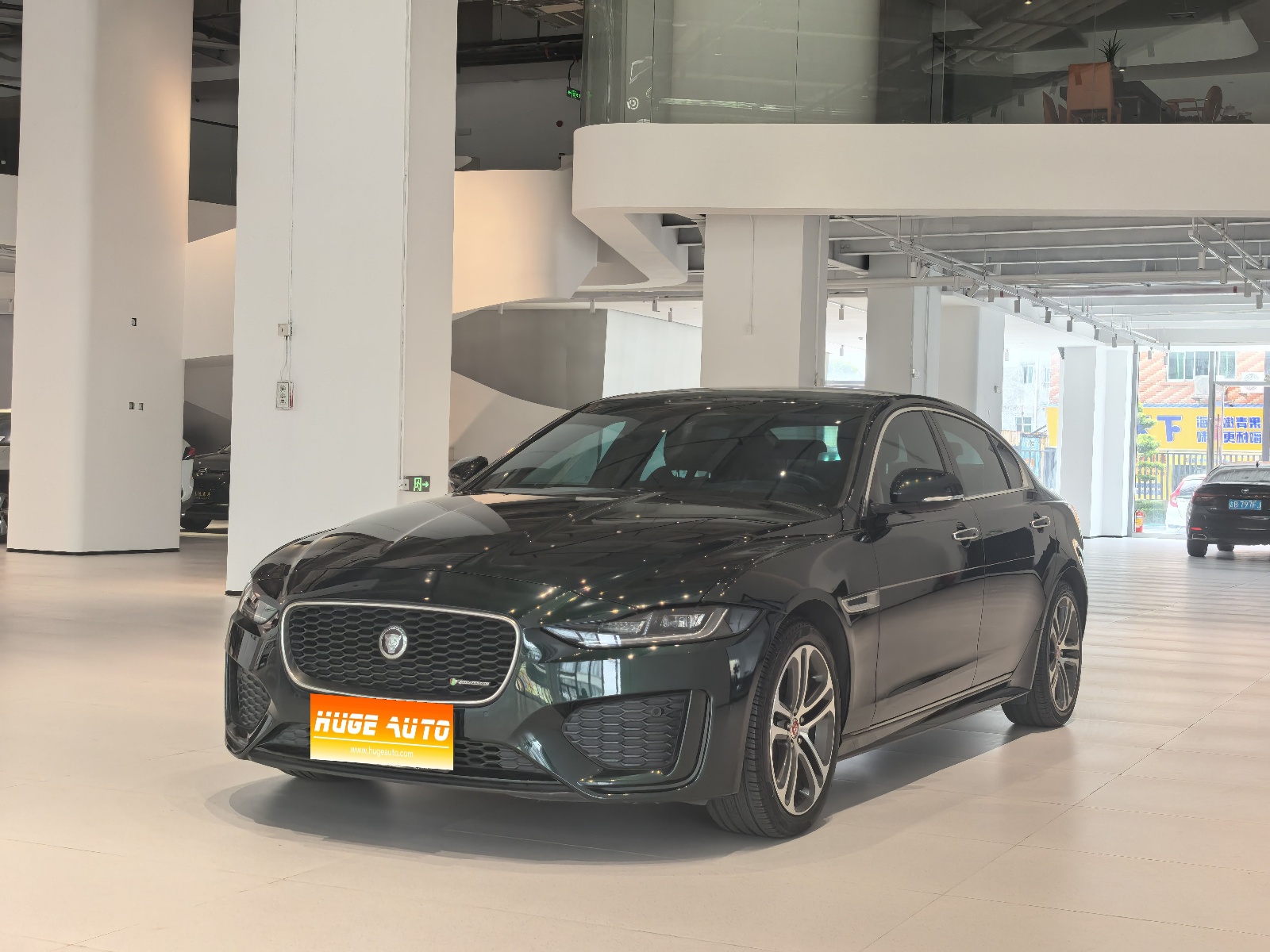 2021款 捷豹XEL 2.0T 250PS R-DYNAMIC S进取运动版
