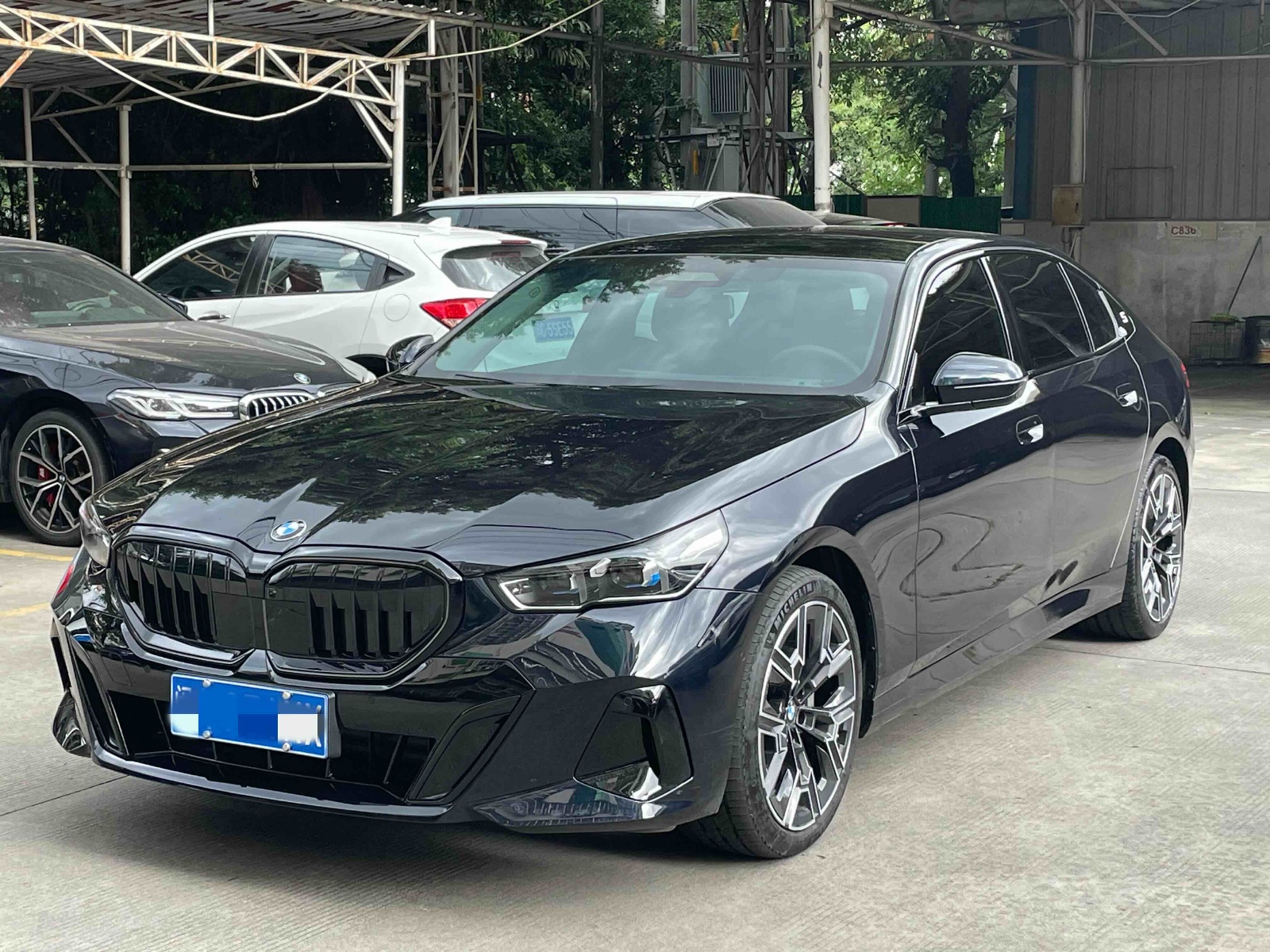 MY2026 BMW 5 Series 530Li Exclusive M Sport kit