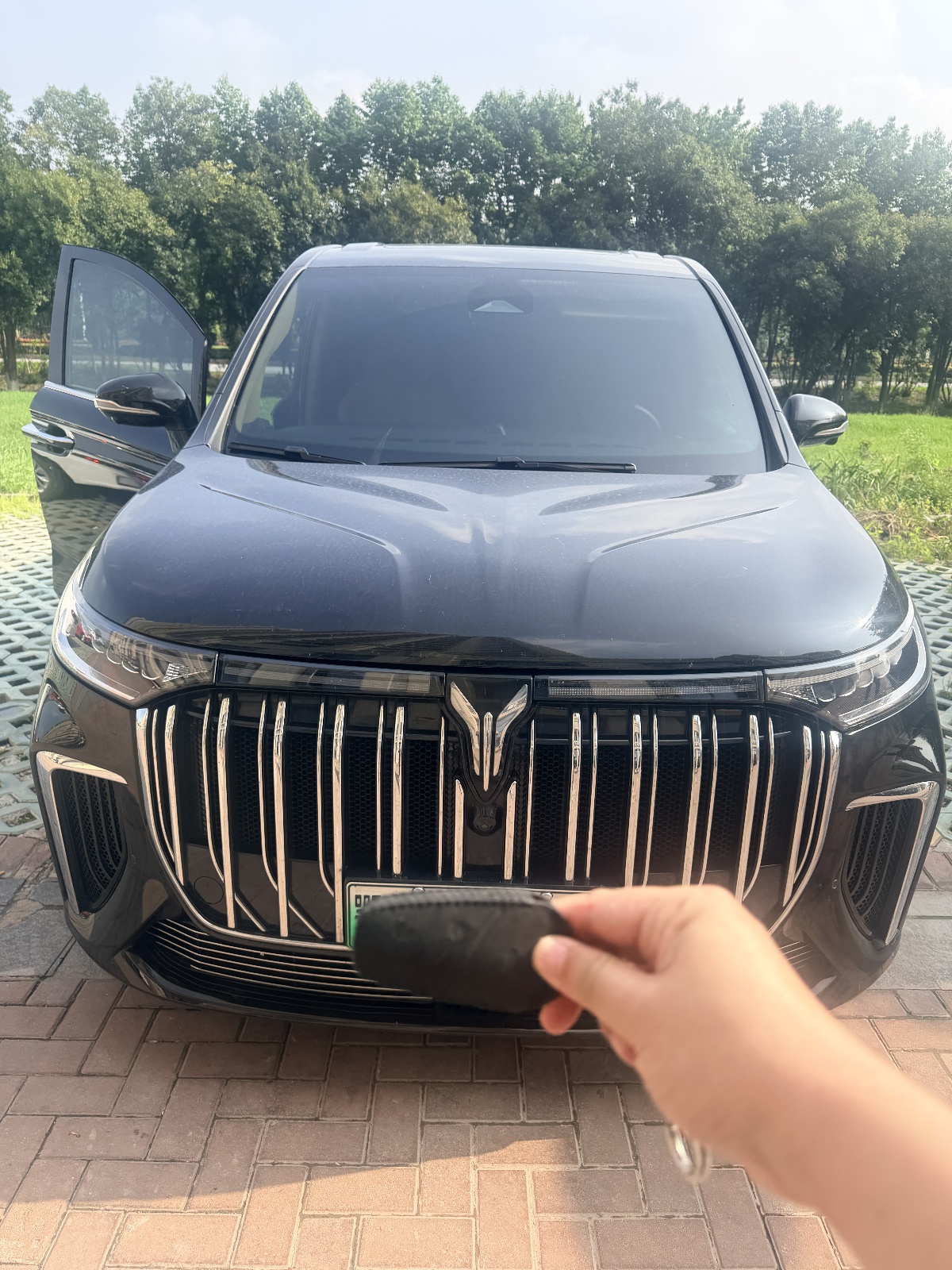2024款 岚图梦想家 PHEV 超长续航尊贵版