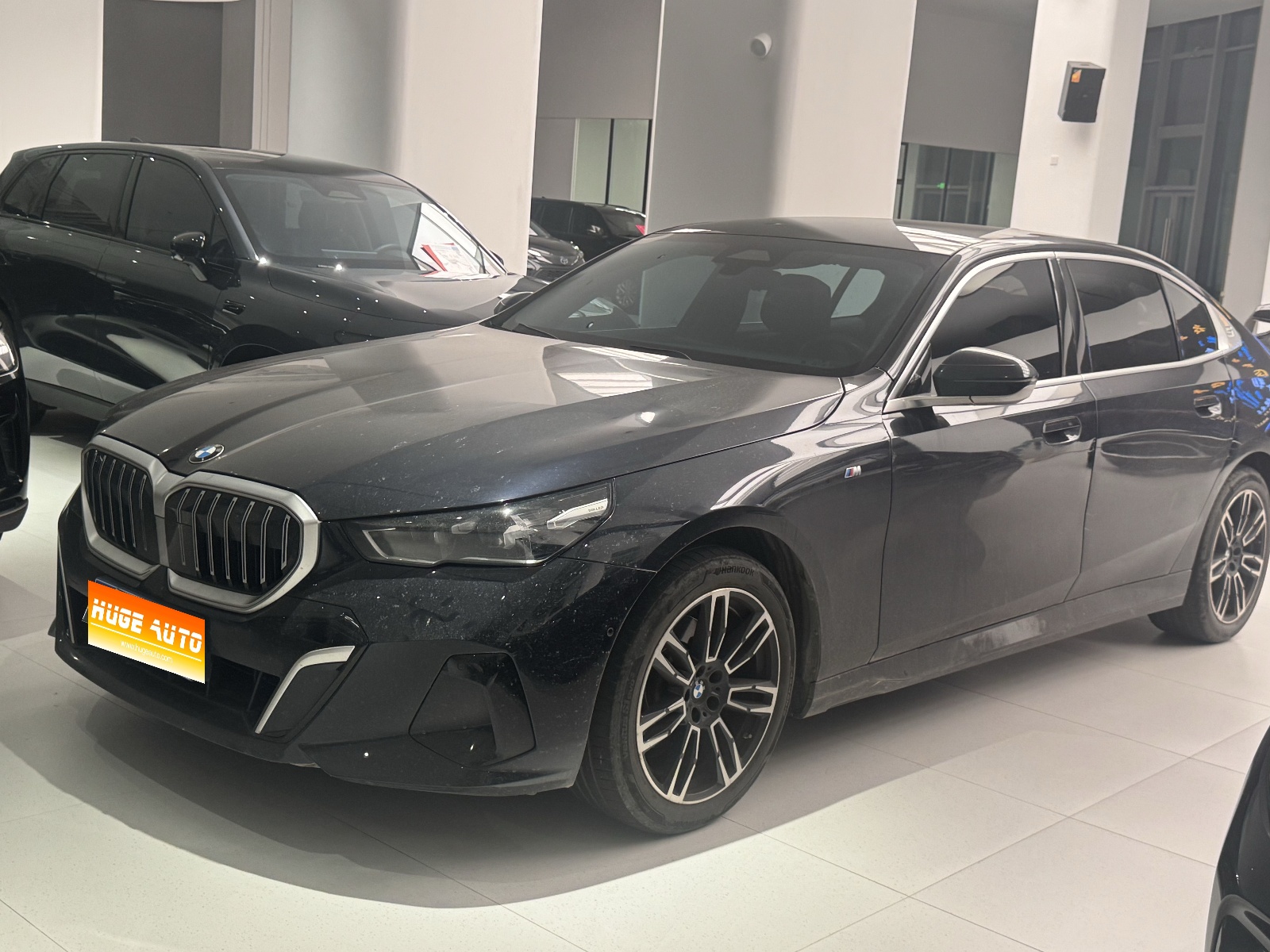 MY2024 BMW 5 Series 525Li M Sport kit