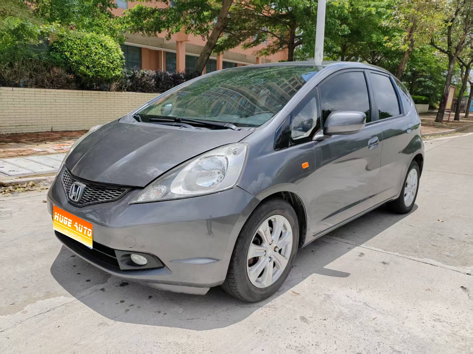 MY2011  Fit  1.3L  AT  Confort