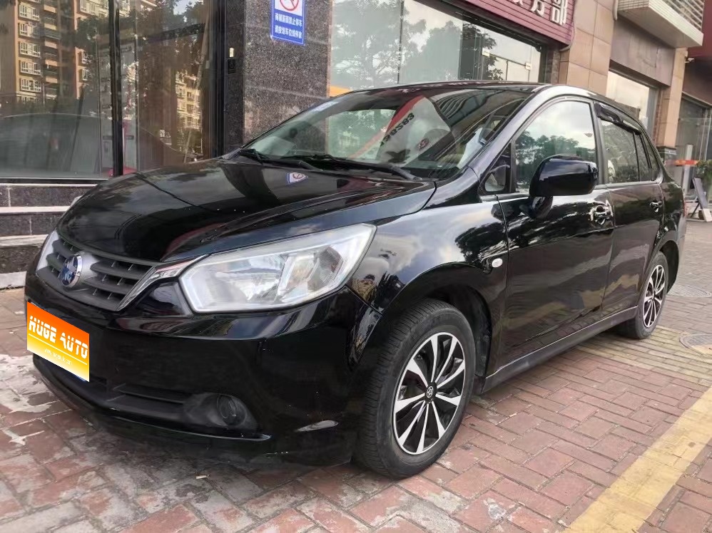 MY2013 Venucia D50 1.6L MT Fashion 