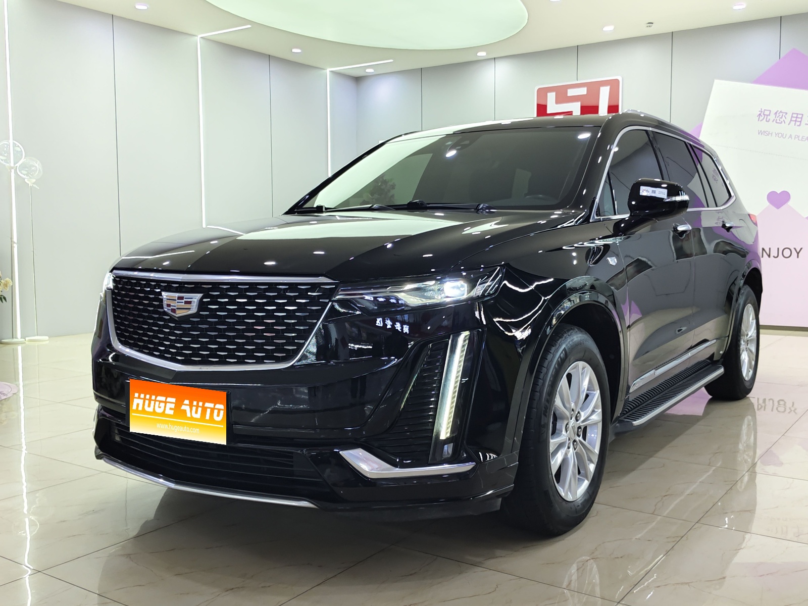 2022款 凯迪拉克XT6 2.0T 七座四驱风尚型