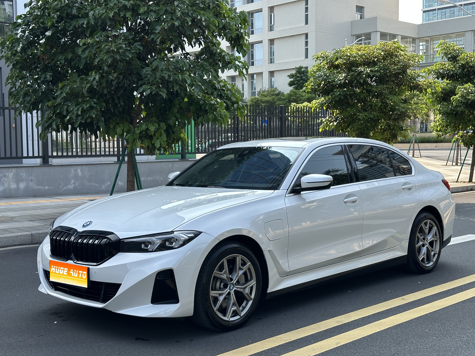 MY2022  BMW  i3 eDrive 35 L