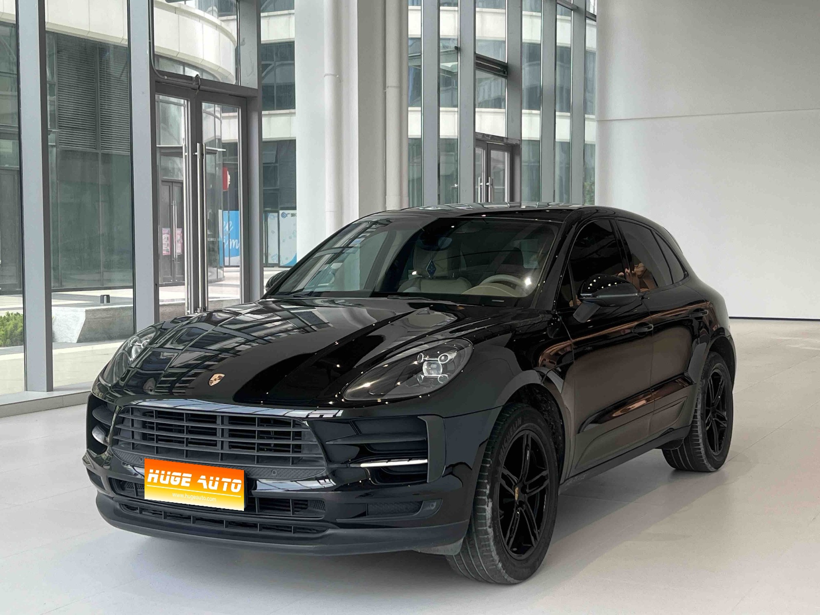 MY2014 Macan 2.0T