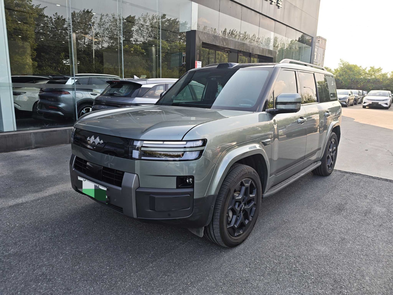 MY2025 Titanium 7 190KM 4WD Ultra