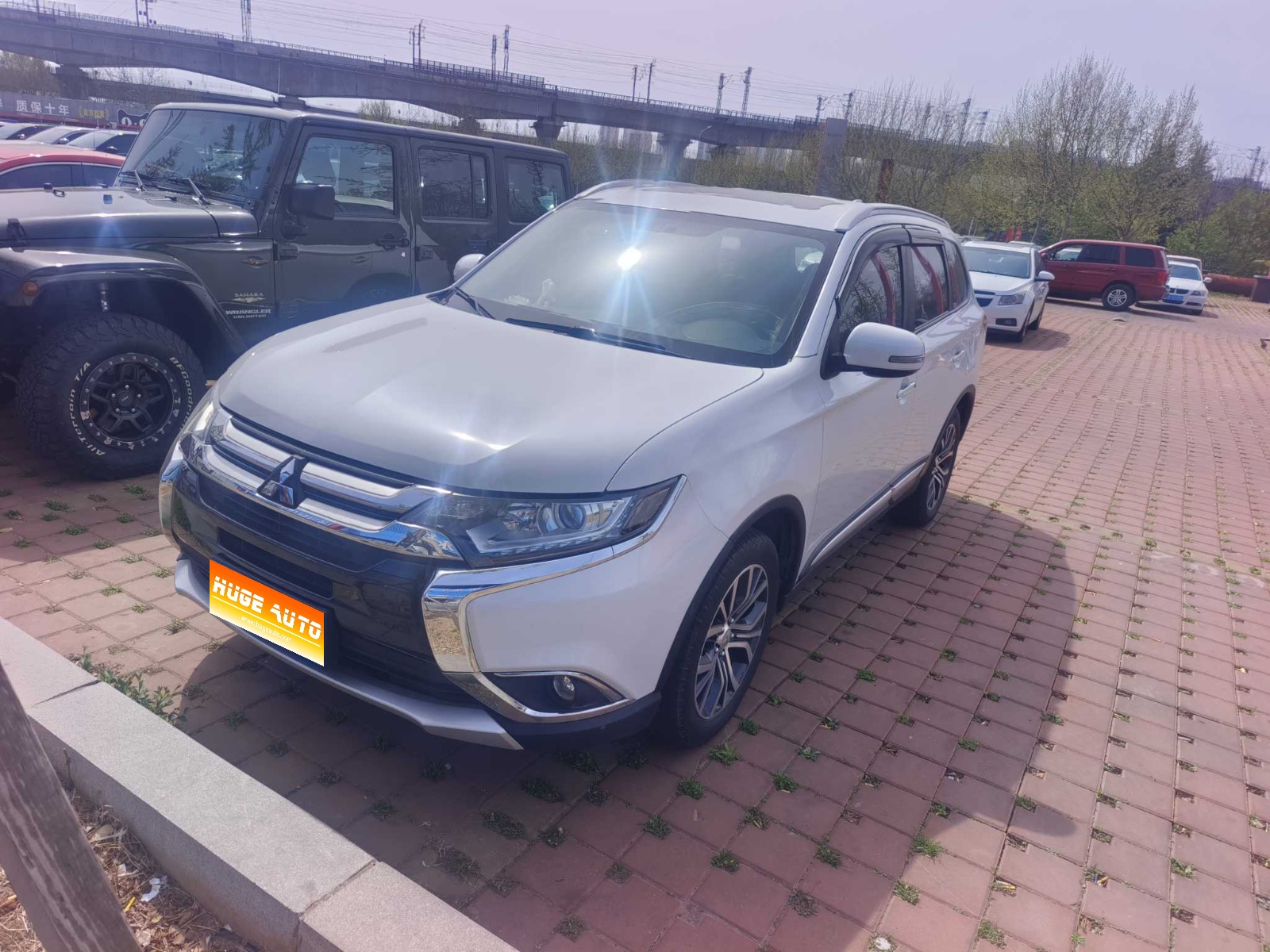 MY2018 Outlander 2.0L 2WD Glory Version 5-Seat 