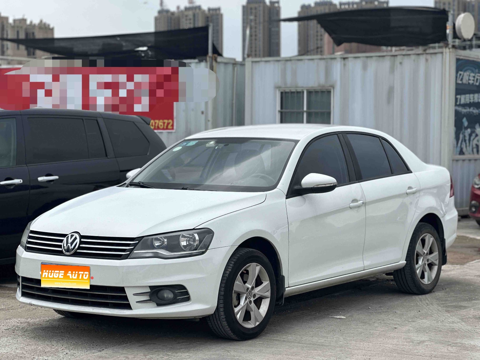 MY2014  Bora  1.6L  MT  Fashion