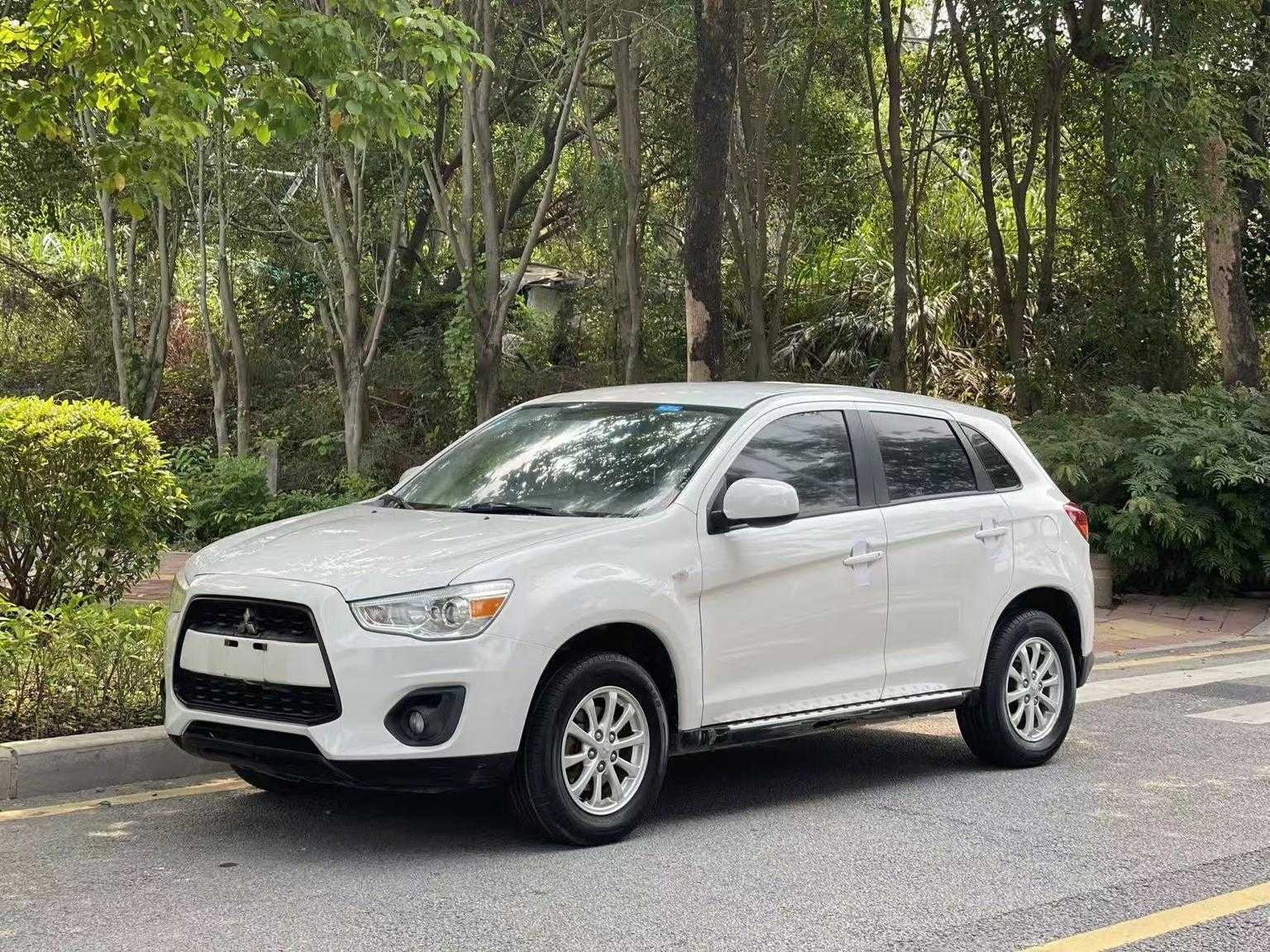2013款 劲炫ASX 1.6L 手动两驱标准版