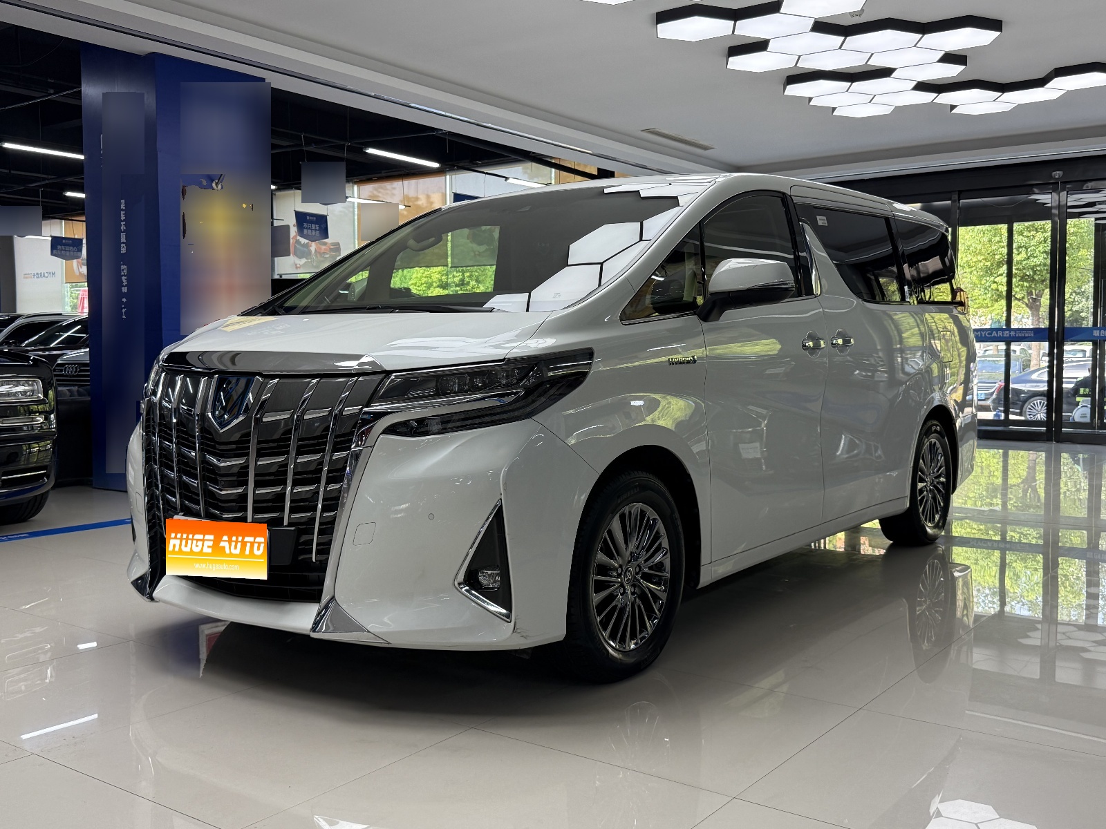 2021款 埃尔法 双擎 2.5L 尊贵版