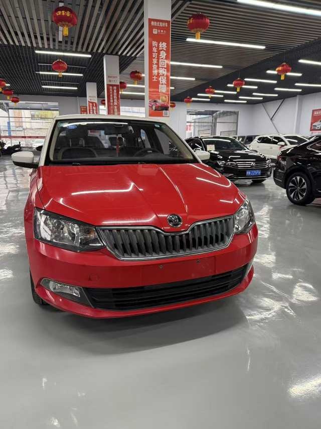 MY2015 Fabia 1.4L AT Forward Version 