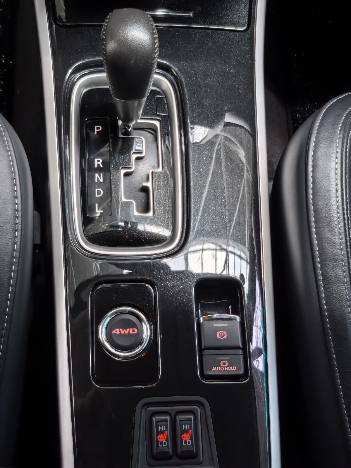 MY2019 Outlander 2.4L 4WD Zhixiang 5 Seats National V