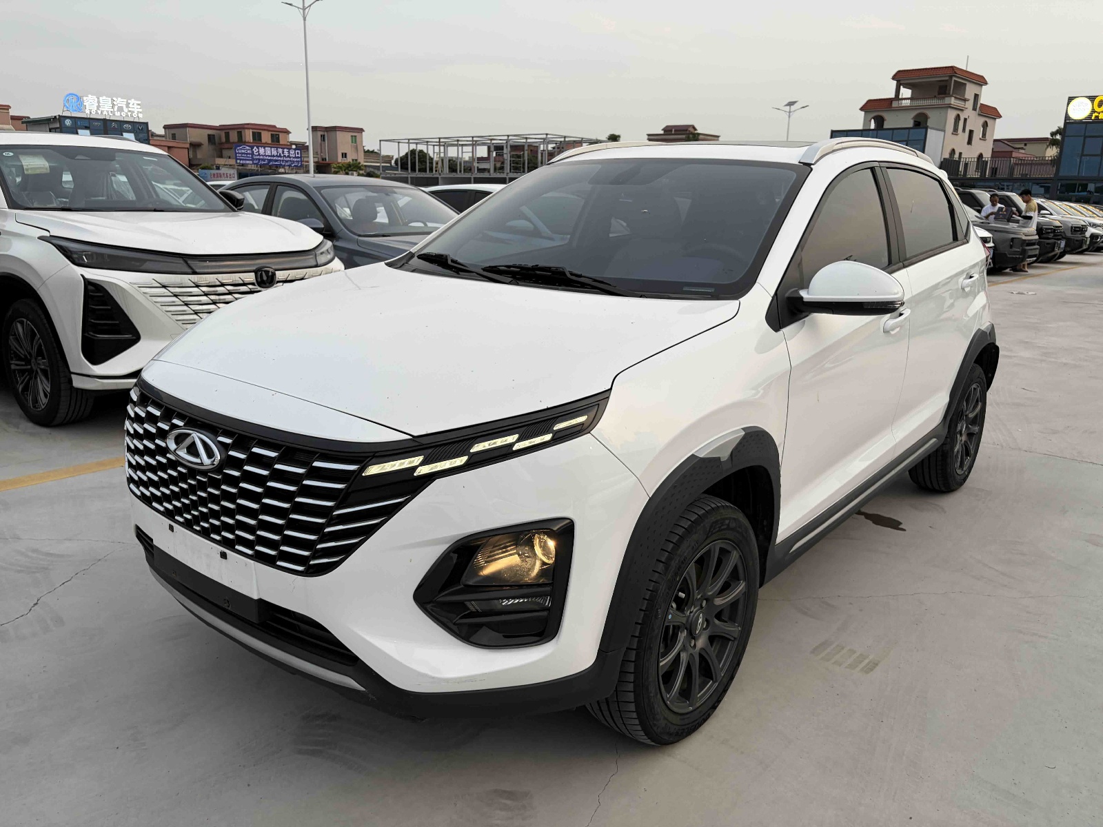 MY2023 Tiggo 3x 1.5L CVT Fashion