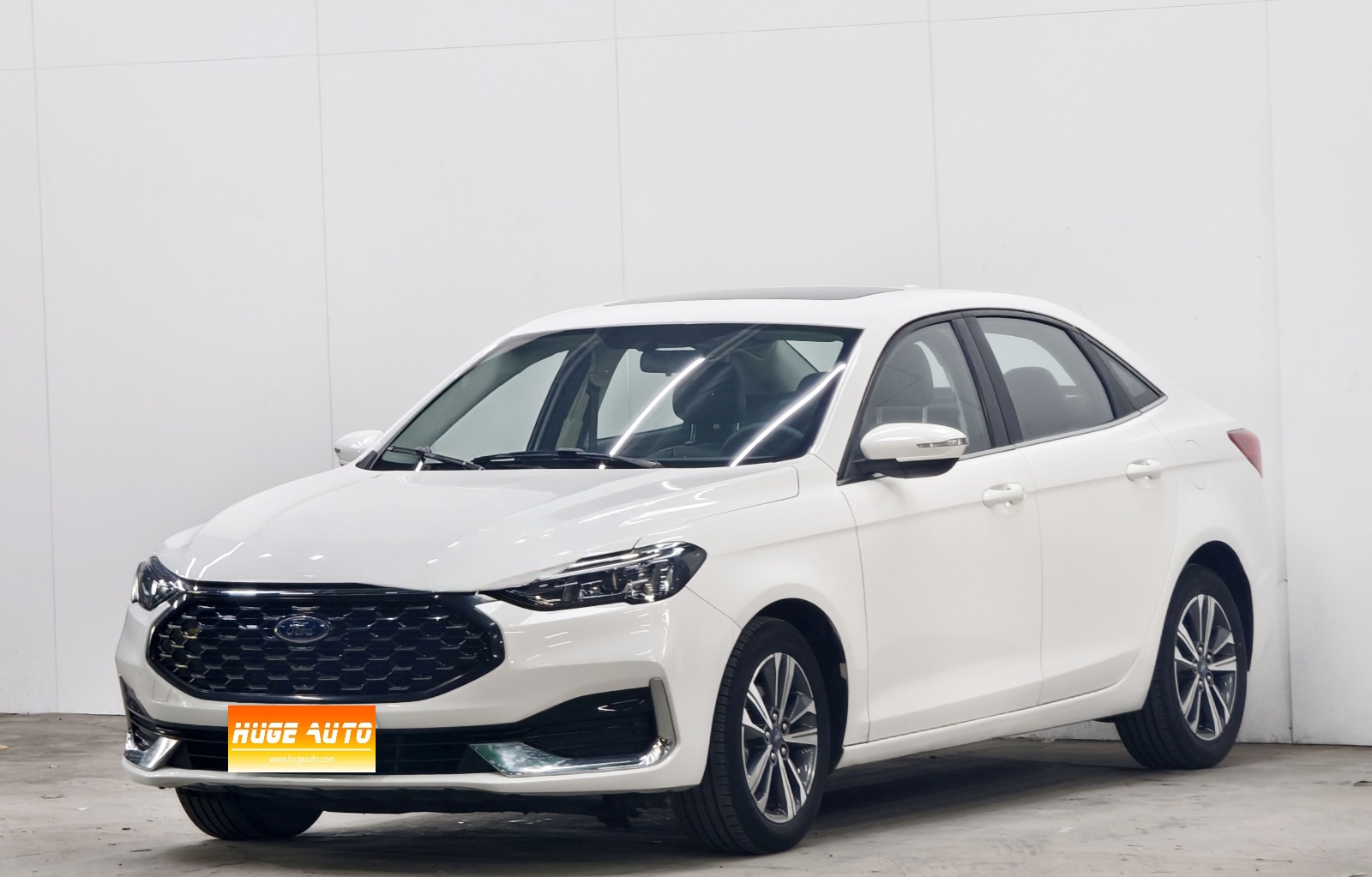 MY2021 ESCORT 1.5L AT Diamond Version