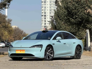 2025款 智界S7 855km Max