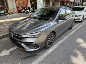 MY2021 Roewe i5 1.5L MT Platinum Version 