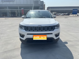 MY2017 Compass 200T AT Family Version