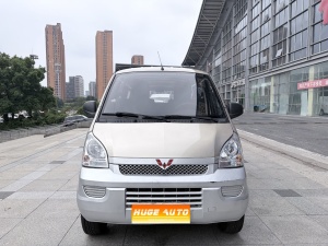 MY2020 Wuling Rongguang EV passenger car Basic Version 7-Seat 300KM