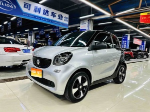 MY2018 smart fortwo 1.0L 52KW Hard top Passion Version National V