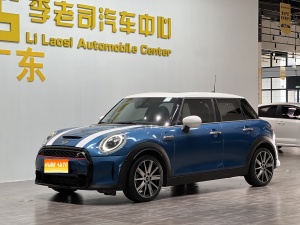 2022款 MINI 2.0T COOPER S 经典派 五门版
