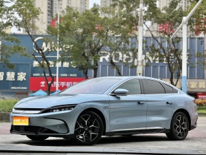 2024款 汉 EV 荣耀版 605KM前驱尊贵型