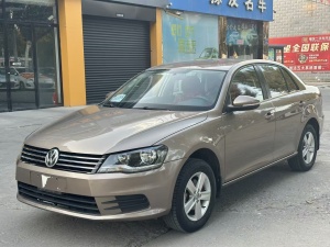 MY2012  Bora  1.6L  MT  Fashion