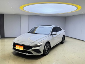 MY2023  Elantra (Gen3-4)  1.5L CVT LUX Luxury