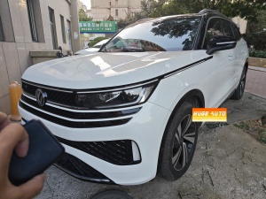 MY2023 Tavendo 380TSI 4WD R-Line Xunyou