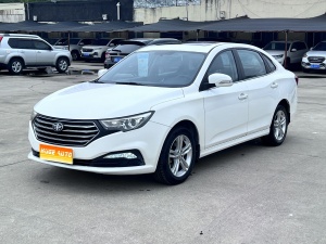 2016款 奔腾B30 1.6L 自动豪华型