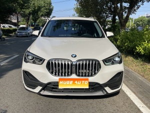 2022款 宝马X1 sDrive25Li 领先型