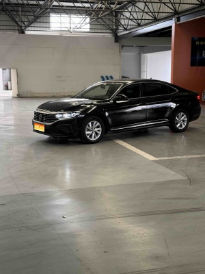 MY2023 Passat 280TSI Commercial