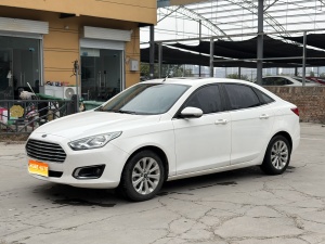 2015款 福睿斯 1.5L 自动时尚型
