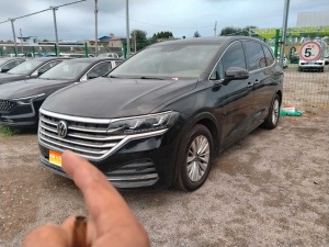 MY2023 Viloran 330TSI Commercial