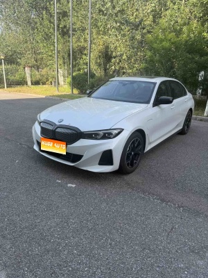 MY2026 BMW i3 eDrive 40 L Night Kit