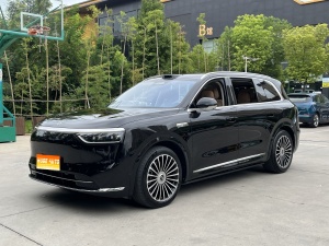 2025款 问界M8 增程 Ultra版 53.4kWh 6座版 (192线激光雷达）