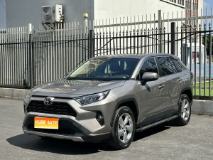 2021款 RAV4荣放 2.0L CVT两驱风尚PLUS版