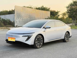 MY2025 Nissan N7 625 Max