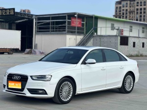 2015款 奥迪A4L 35 TFSI 自动舒适型