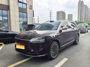2025款 问界M9 增程 Ultra版 52kWh 6座版 (192线激光雷达）