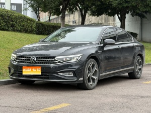 2023款 迈腾 200万辆纪念版 330TSI DSG豪华型