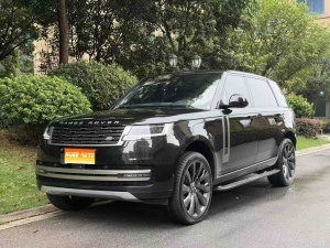 MY2023 Range Rover 3.0 L6 400PS Heyday 7 Seater Extended