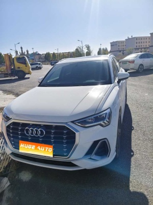 MY2022 Audi Q3 35 TFSI Fashion Dynamic Version