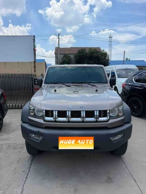 MY2016 BJ40 40L 2.0T MT 2WD Luxury Version