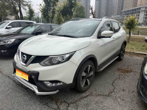 MY2016 Qashqai 2.0L CVT Luxury Version 