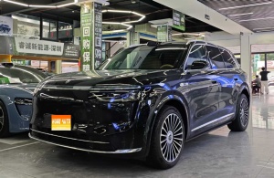 MY2025 AITO M8 REEV Ultra 53.4kWh 6 Seats 192-Line LiDAR