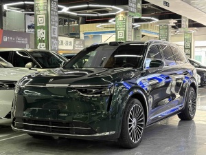 2025款 问界M8 增程 Ultra版 53.4kWh 6座版 (192线激光雷达）