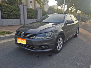 MY2013  Bora  1.6L  AT  Confort