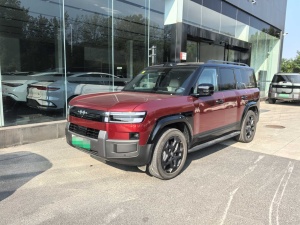 MY2025 Titanium 7 190KM 4WD Ultra