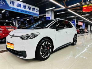MY2025 Volkswagen ID.3 Smart Outstanding