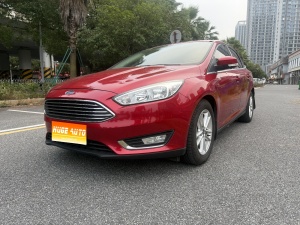 MY2017 Focus Sedan EcoBoost 180 AT Elite Version 
